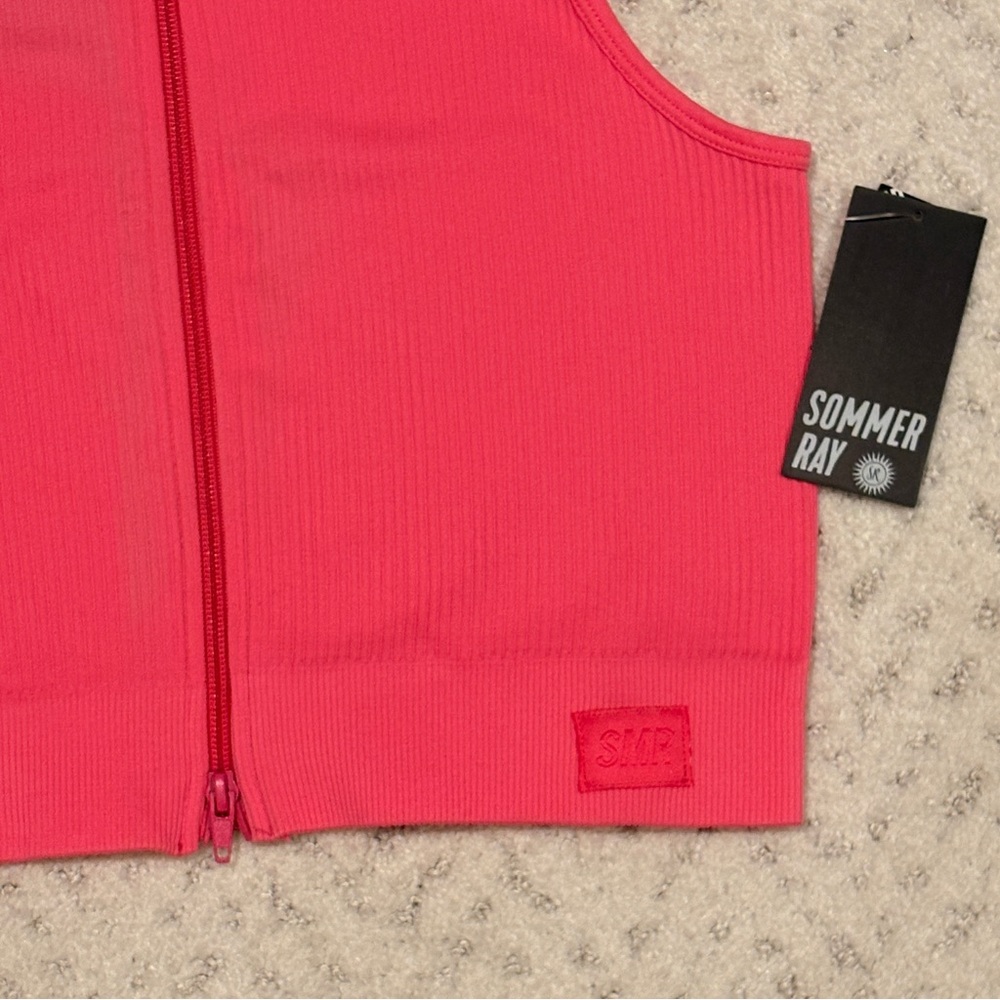 Sommer Ray Barbie Pink Cropped Ribbed Tank Top NEW Womens Large Zip Up Gift - Picture 5 of 12